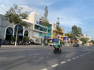 Bán toà nhà 450m2 đẹp nhất đường võ thị sáu trung tâm nhất đồng nai sẵn dòng tiền 3,3 tỷ/năm