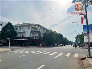 Duy nhất 1 cặp nhà 2 lầu n1 khu d2d võ thị sáu bán, vị trí đẹp