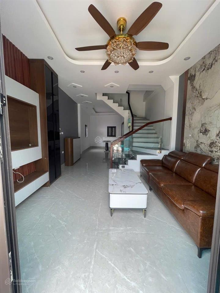 Chị gái mình cần bán nhà diện tích 41m2,không có căn thứ hai mình để có giá tốt nhất
