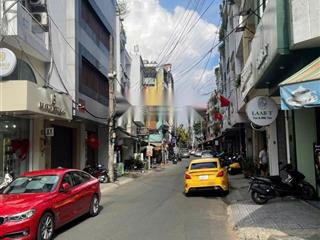 Bán chdv hẻm 10 quận 1  ngang 4  4 tầng có thang máy  thu nhập 450tr/năm chỉ 14.9 tỷ 0868 976 ***