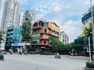 Bán nhà 2 mặt tiền nguyễn gia trí (d2 nối dài) dt 4.5 x 18  3 tầng hđt 30tr/th giá 15.7 tỷ