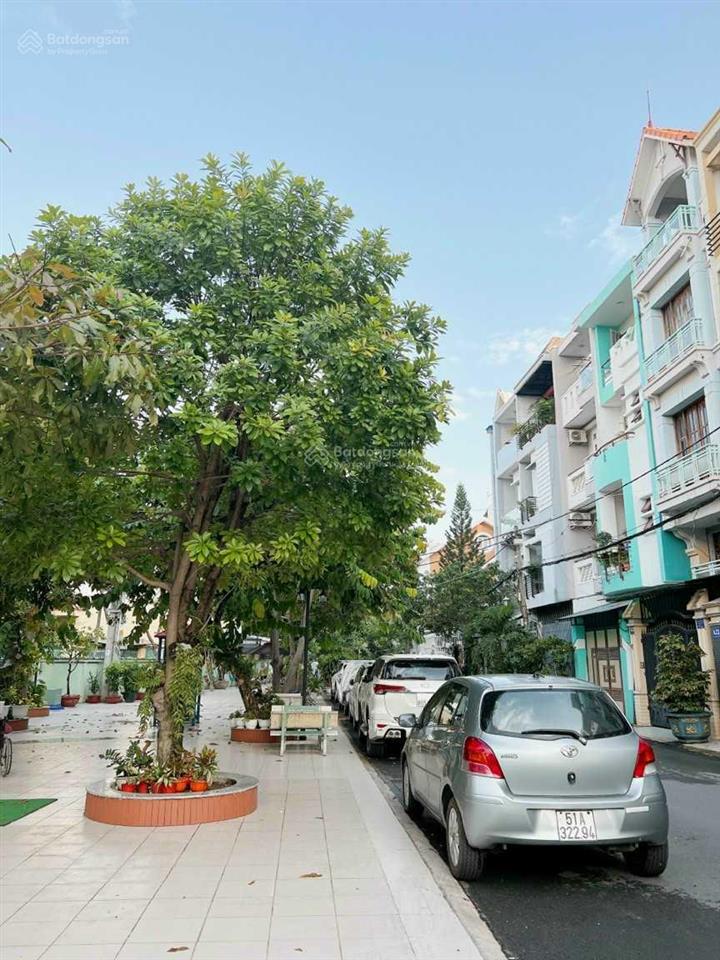 Nhà nguyễn oanh  khu biệt thự huy hoàng, p. 17, gv. dt 4m x 18m trệt lửng 3 lầu, giá 9,250 tỷ tl