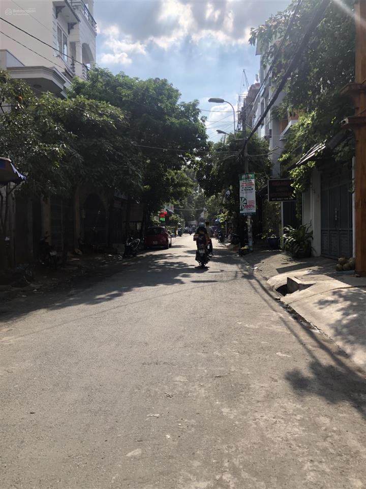 Nhà lê quang định, p1, gv  giáp phạm văn đồng. dt 8m x 24m cn 195m2 nhà cấp 4, giá 17tỷ tl