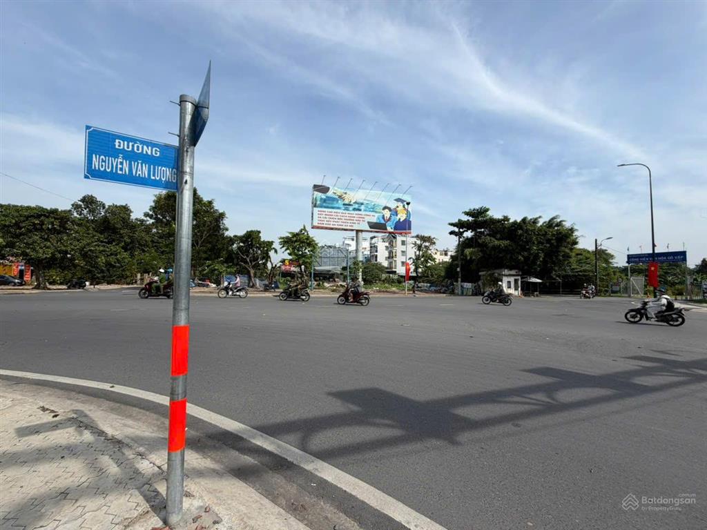 Nhà nguyễn văn lượng, p6, gv. dt 4,2m x 15m nhà mới trệt lững 2 lầu st, giá 9,2tỷ tl
