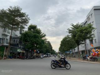 Biệt thự dương quảng hàm, p.7, gv. dt 8m x 18m trệt 2 lầu, full nội thất cao cấp, giá 25ty tl