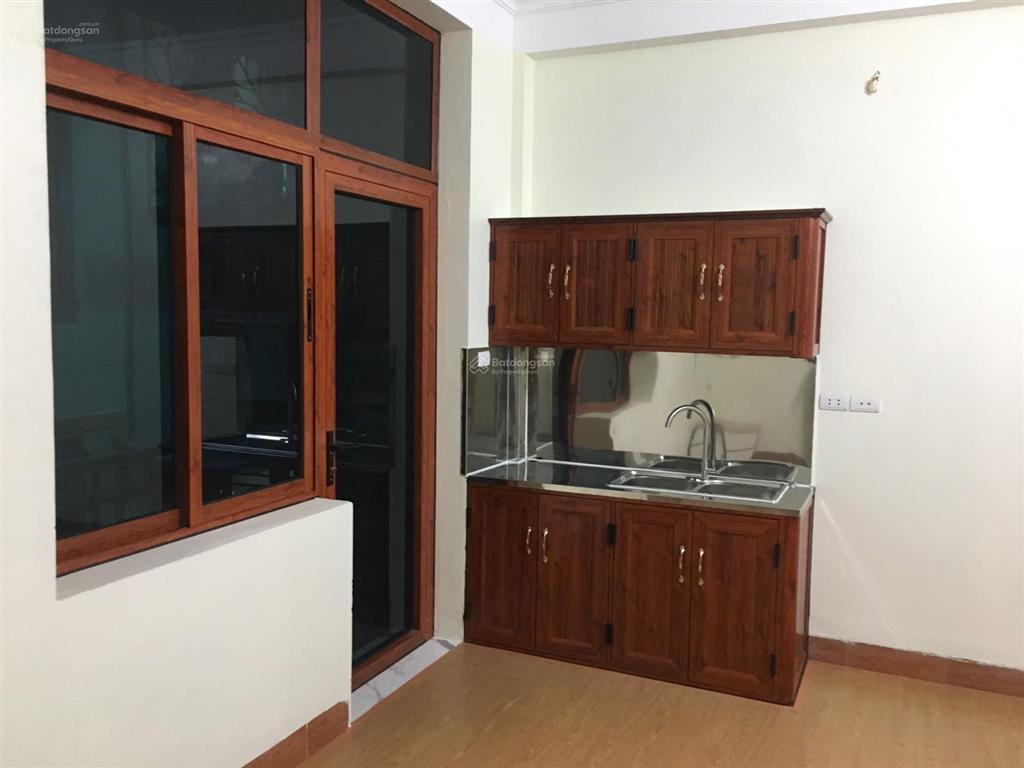Cho thuê phòng mới xây 30 m2 full đồ cầu giấy
