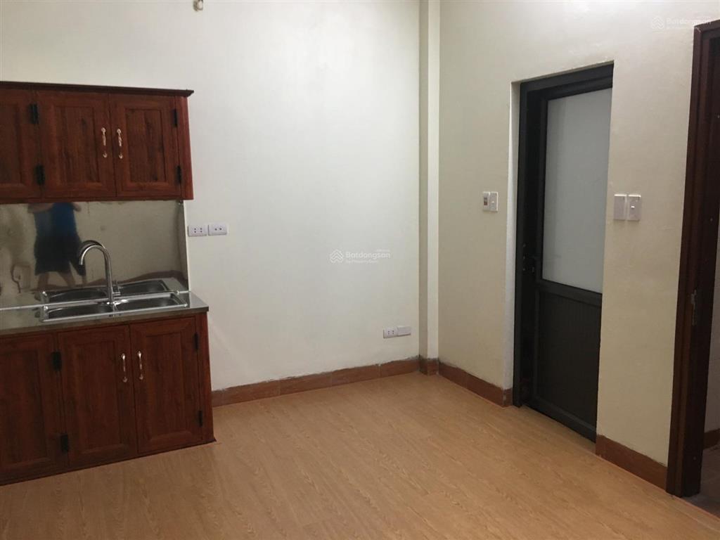 Cho thuê phòng mới xây 30 m2 full đồ cầu giấy