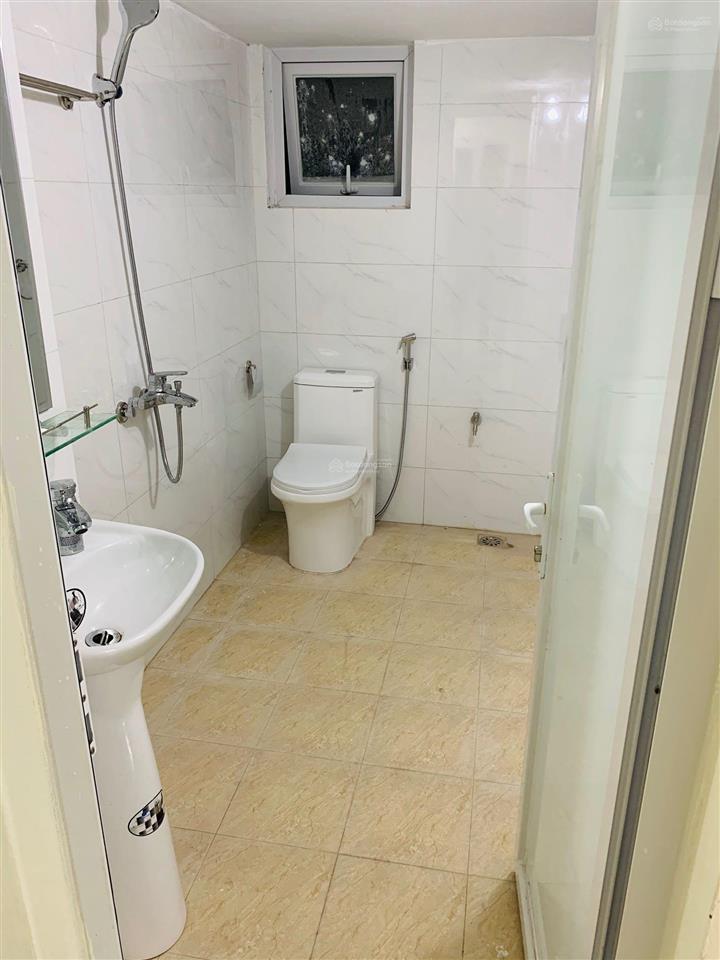 Cho thuê phòng mới xây 30 m2 full đồ cầu giấy