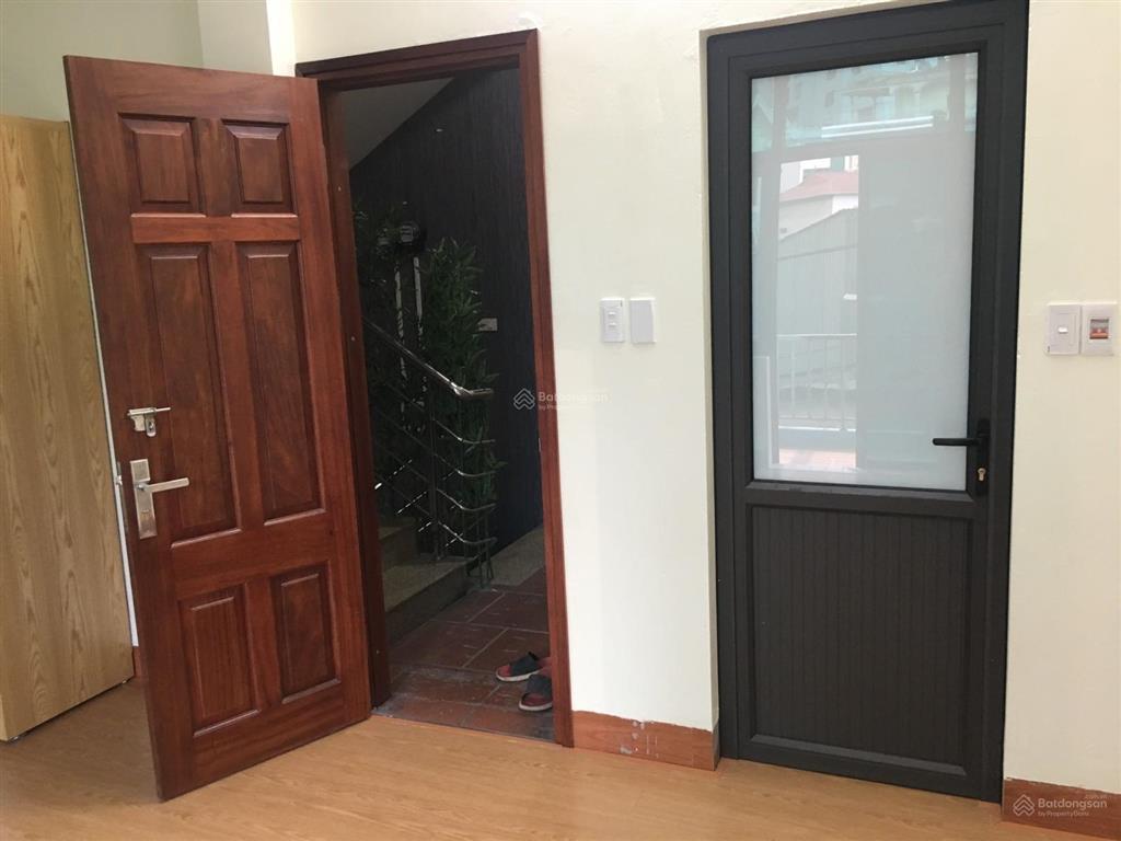 Cho thuê phòng mới xây 30 m2 full đồ cầu giấy