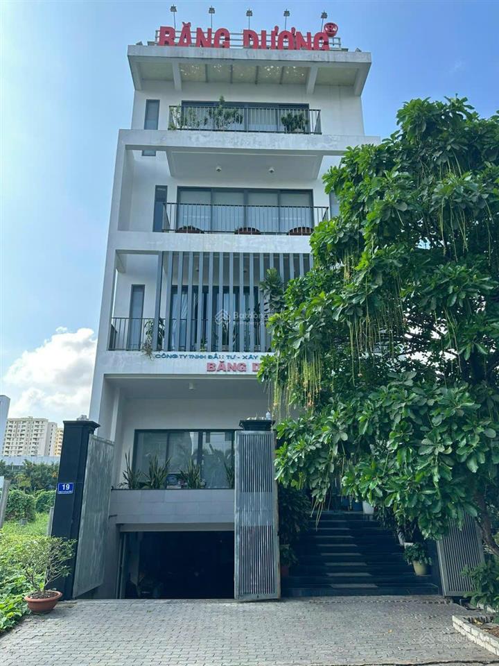 Cần bán gấp nhà mặt tiền lê quang định, p5, quận bình thạnh 9x32m nh 10m 3 tầng, giá 66 tỷ tl