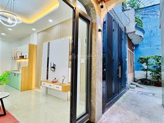 5.5tỷ còn 5,1 tỷ bớt lộc nhà hai mặt hẻm đ hoàng văn thụ diện tích đất 3.3x10.67m (cn 30m2)