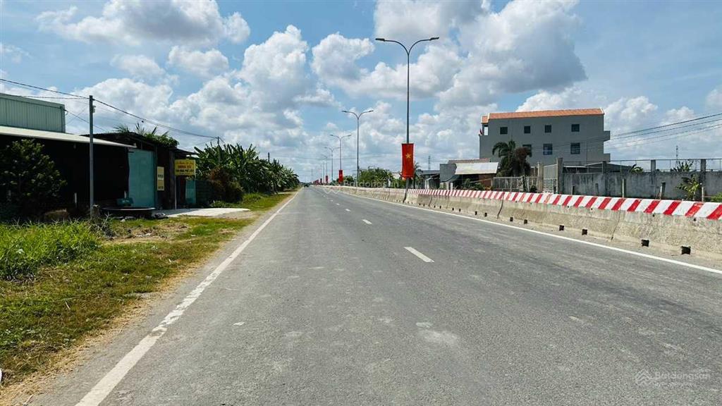 Chủ giảm thêm 1 tỷ bán nhanh lô đất lúa mặt tiền đường đt 830b ngang 58m