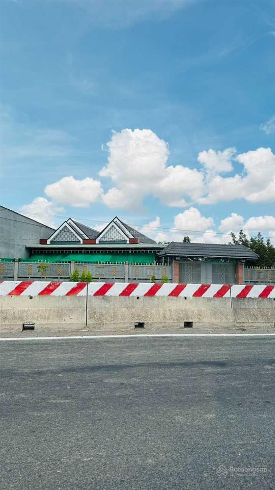 Chủ giảm thêm 1 tỷ bán nhanh lô đất lúa mặt tiền đường đt 830b ngang 58m