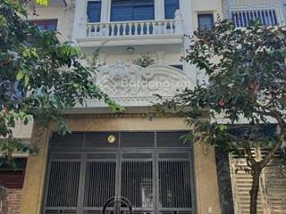 Chính chủ bán lk hud full nội thất. cuối trịnh văn bô 100m25 tầng.giá chỉ hơn 18 tỷ 0915 182 ***