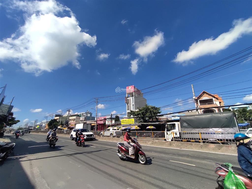Bán lô đất đẹp 2 mặt tiền đường quốc lộ 13, p. hiệp bình phước tp thủ đức ngay vạn phúc city 6x42m