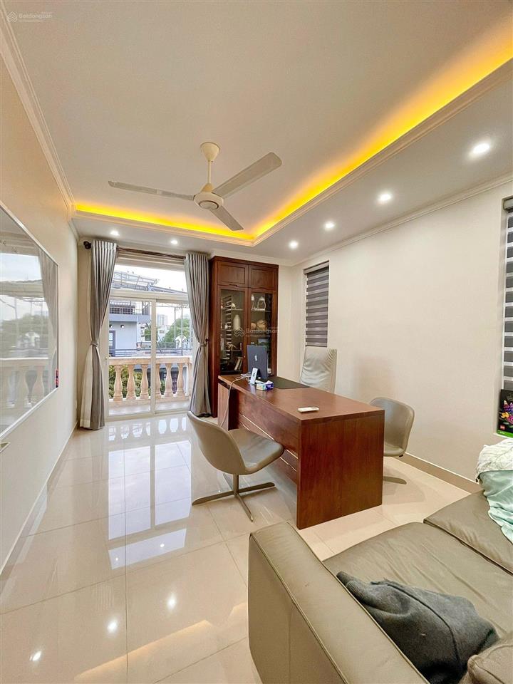 Bán biệt thự đẹp hồ bơi sân vườn khu bên sông phường hiệp bình chánh tp thủ đức