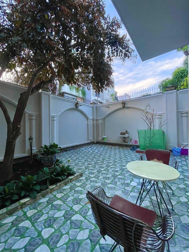 Bán biệt thự đẹp hồ bơi sân vườn khu bên sông phường hiệp bình chánh tp thủ đức