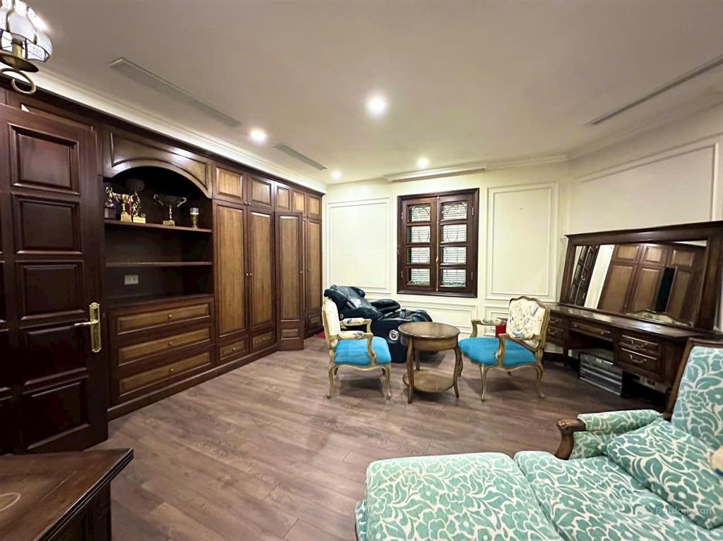 Bán biệt thự đẹp góc 2 mặt tiền đường khu bên sông phường hiệp bình chánh tp thủ đức