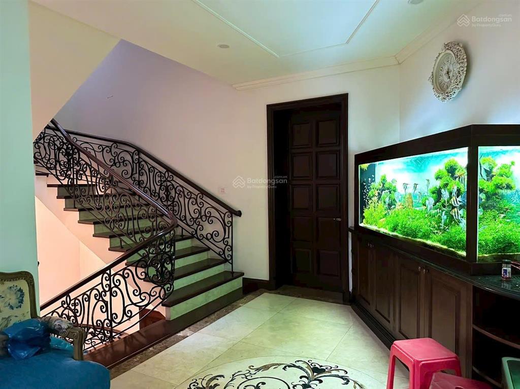 Bán biệt thự đẹp góc 2 mặt tiền đường khu bên sông phường hiệp bình chánh tp thủ đức