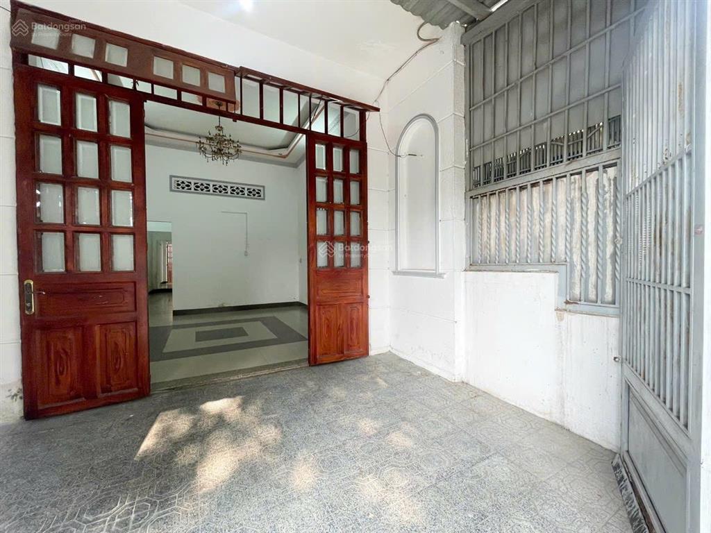 Bán nhà ngay đại học luật quốc lộ 13, phường hiệp bình chánh, tp thủ đức tp hcm