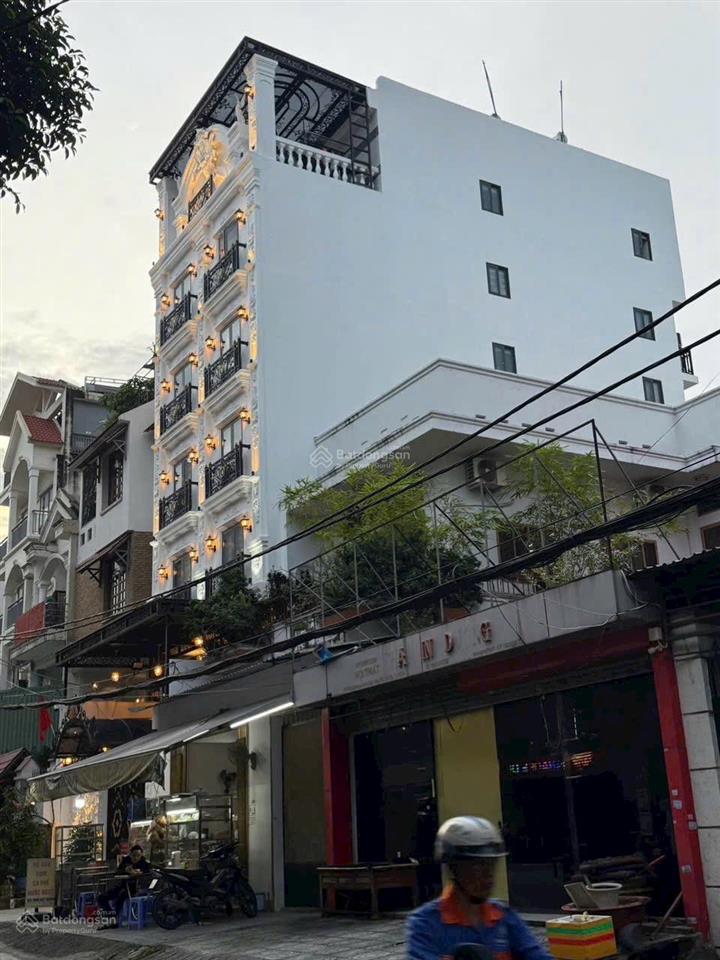 Bán toà nhà chdv thu nhập 225tr/tháng mặt tiền đường phường 7 quận gò vấp tp hcm