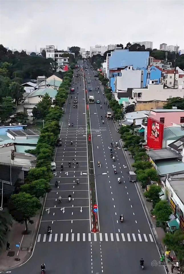 Bán nhà góc 2 mặt tiền đường lê văn việt và làng tăng phú phường tăng nhơn phú a quận 9 tp hcm