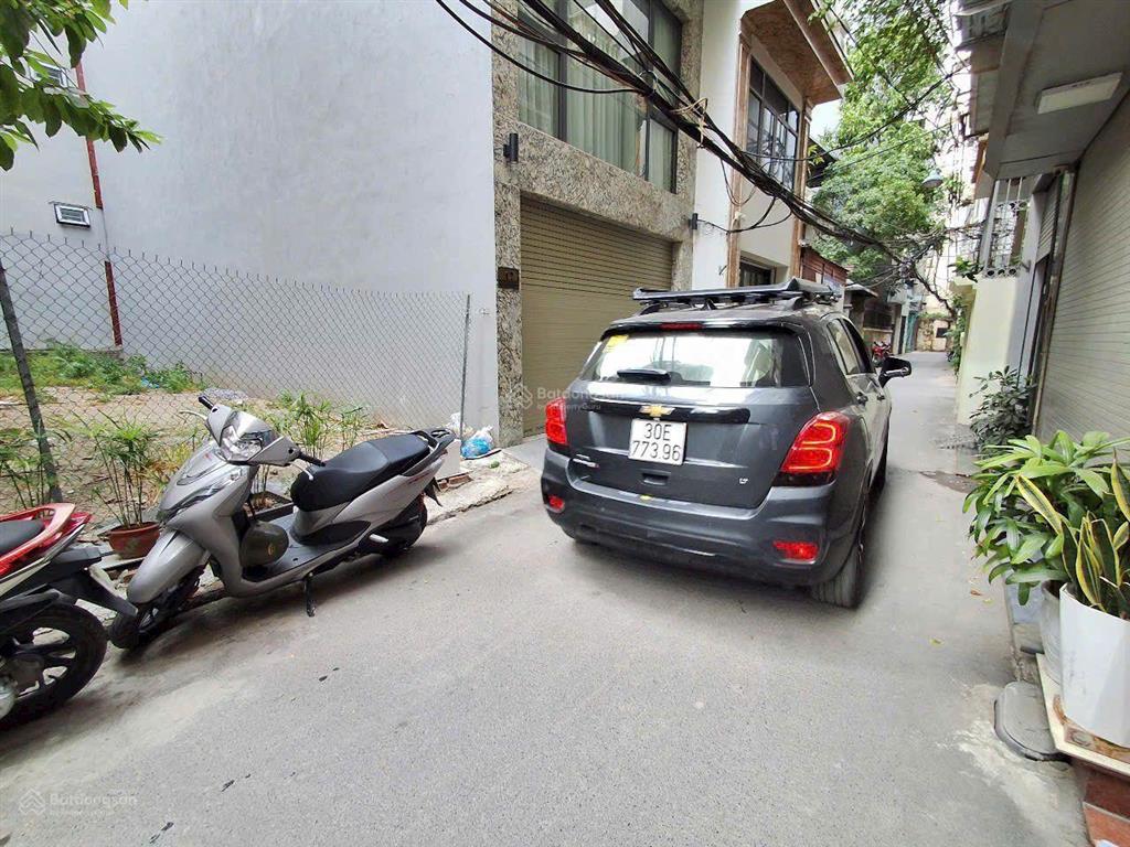 Chính chủ gửi bán đất phú xá, phú thượng, ngõ thông, ô tô vào đất, 70m2, 12 tỷ.