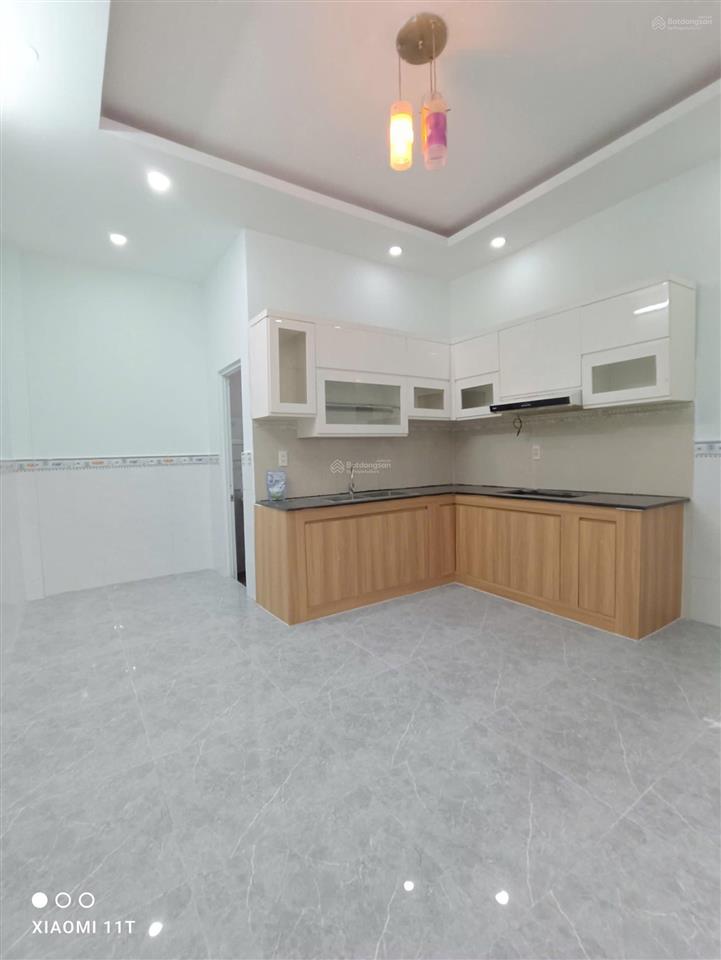Bán nhà 1trêt 1lầu đường sô 10hiệp bình phước.