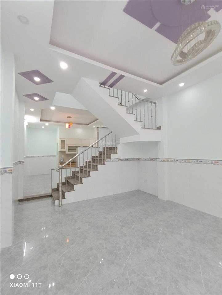 Bán nhà 1trêt 1lầu đường sô 10hiệp bình phước.