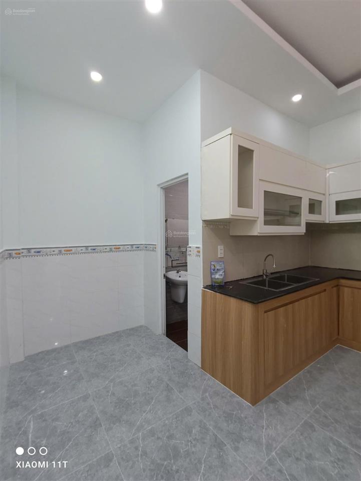 Bán nhà 1trêt 1lầu đường sô 10hiệp bình phước.