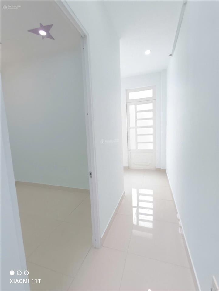 Bán nhà 1trêt 1lầu đường sô 10hiệp bình phước.