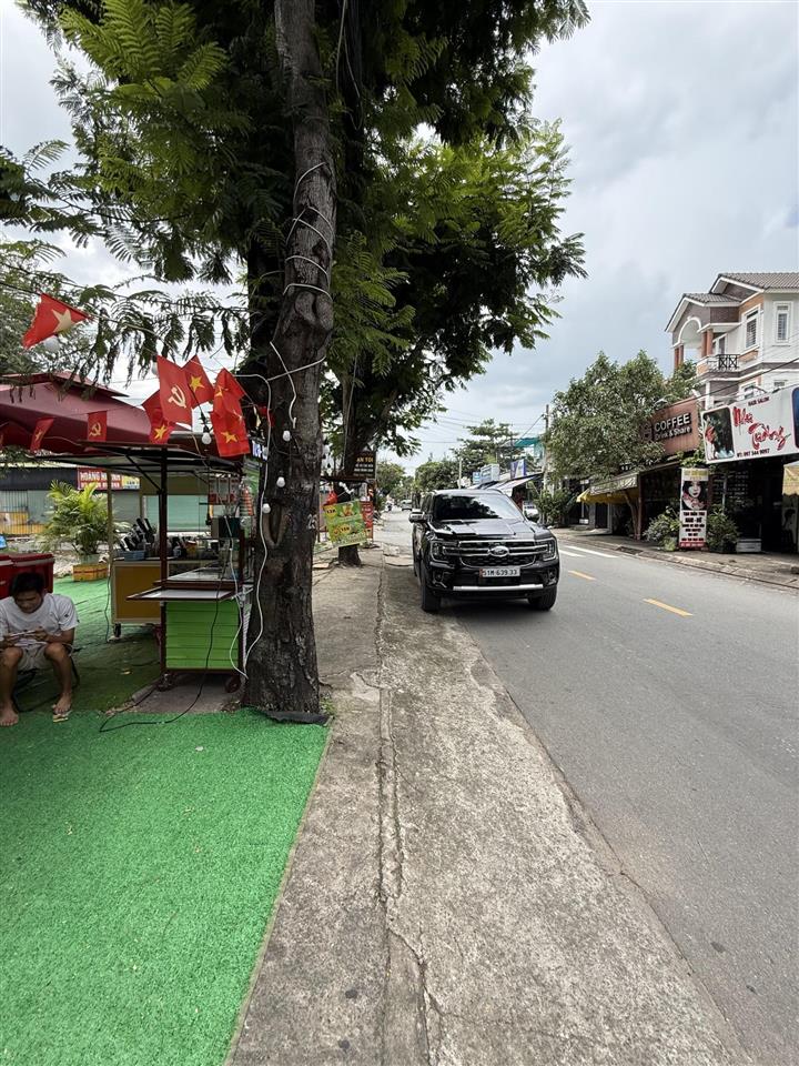 Bán đất 2mặt tiền đường 8linh xuânthủ đức.dt243m2,thổ cư 100%.giá 15tỷ