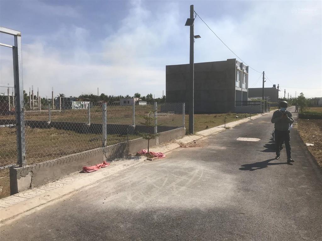 Ccb đất 102.1m2, đường nhựa kênh 29m, cần đước, long an