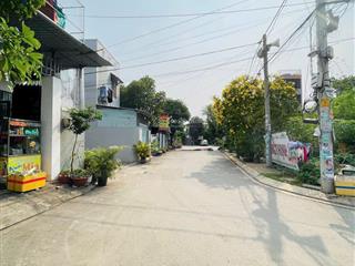 Bán nền góc 2 mặt tiền  ngay cạnh chợ long trường 5,3 tỷ/95,3m2