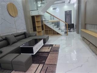 Bán nhà 3 tầng mới xây dựng  ngay trường thpt long trường