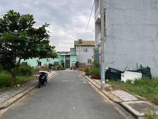 Nền đất đẹp  kdc center point đường số 6  2,09 tỷ