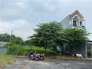 Nền biệt thự giáp rạch  kdc tăng long 9,3 tỷ/267m2