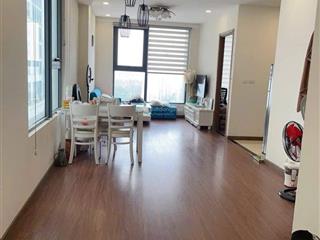 Cho thuê nhanh căn hộ ecogreen 2pn 2vs 67m2, cabw góc, nội thất cơ bản giá 11tr.  0394 451 ***