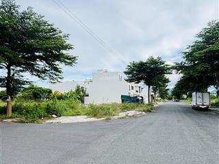 Bán lô góc đẹp gần sông quán trường gói 4 kđt mỹ gia, giá tốt chỉ 47tr/m2 bao ép cọc, chưa phải xây