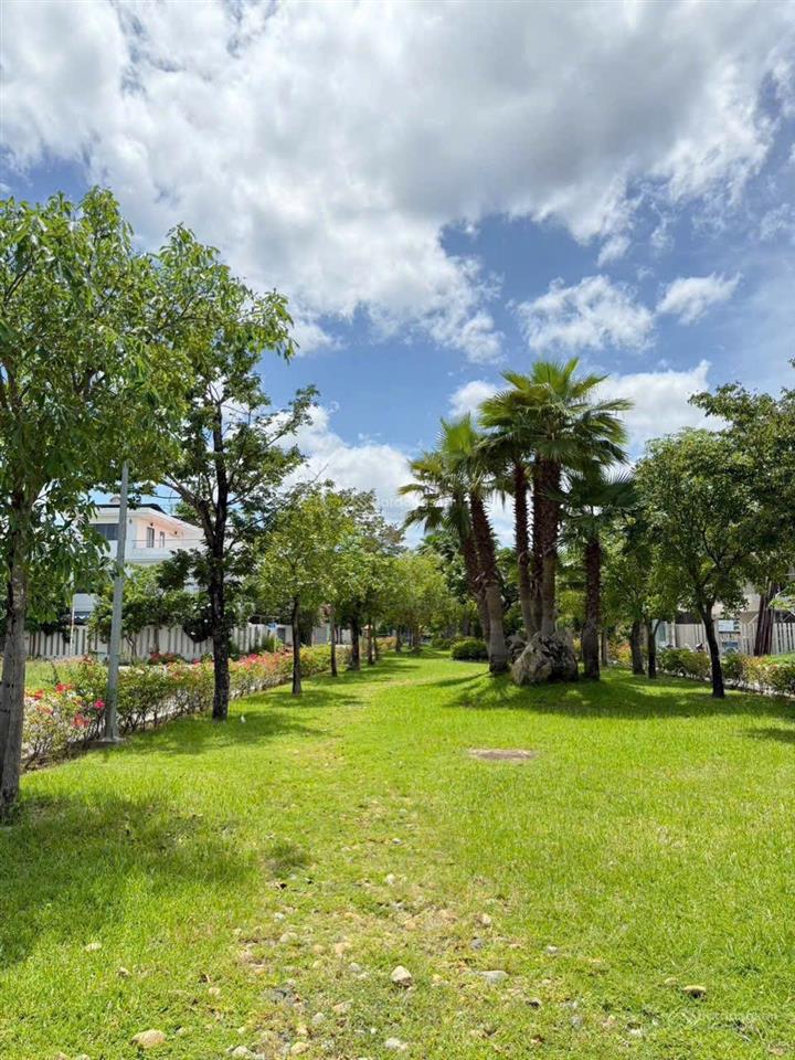 Bán lô đất nền biệt thự view công viên lớn siêu hiếm gói 3 kđt mỹ gia, hướng nam đường 18m