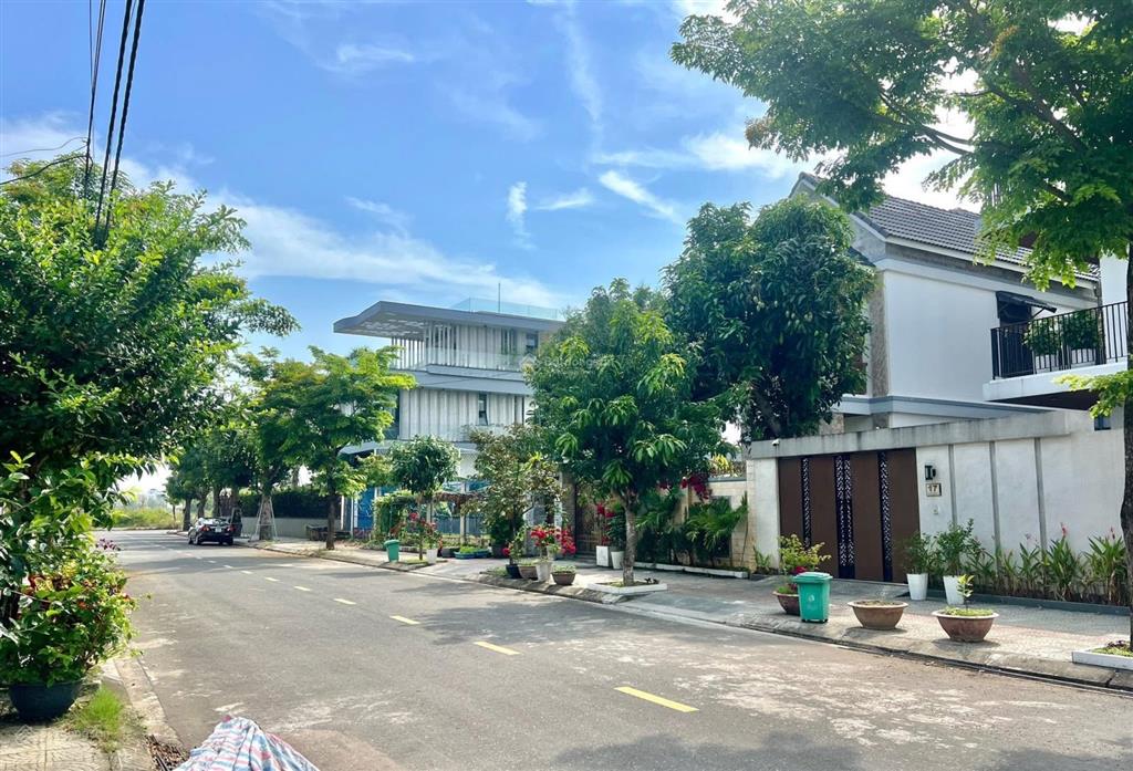 Đất bt 250m2 đường trung lương 9  khu đảo vip hoà xuân