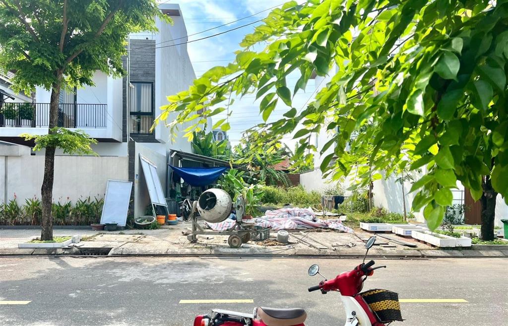 Đất bt 250m2 đường trung lương 9  khu đảo vip hoà xuân