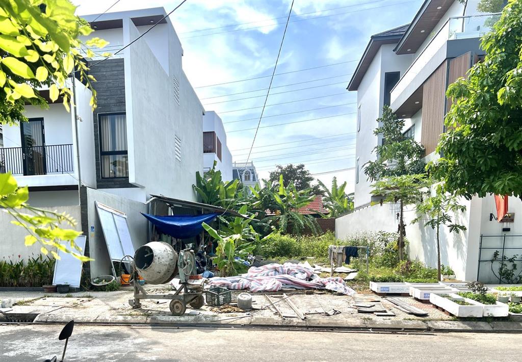 Đất bt 250m2 đường trung lương 9  khu đảo vip hoà xuân