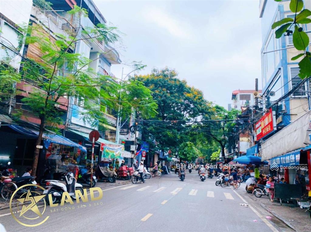 Tìm đầu ra  bán nhà mặt đường hàng kênh  65m2 chỉ có 10 tỷ