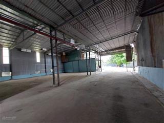 Cho thuê xưởng 1200m2.pccc vách tường.đường xe tải. tân phước khánh,tân uyên ,bình dương