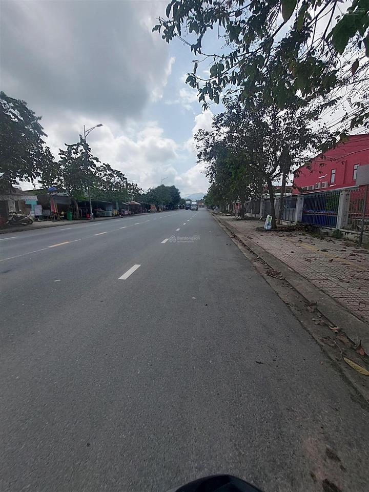 Bán diện tích đất và nhà xưởng sẵn 6500m2.đóng tiền 1 lần,trong cụm công nghiệp phú mỷ ,bà rịa vt