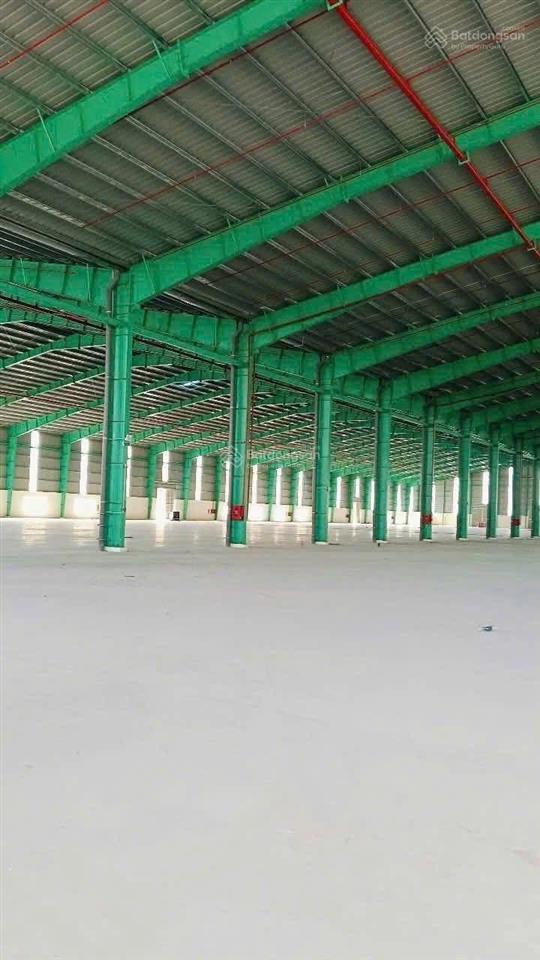Cho thuê kho xưởng 15000m2, 35.000m2. trong khu công nghiệp bình phước. giá 75.678,4đ/ m2/tháng
