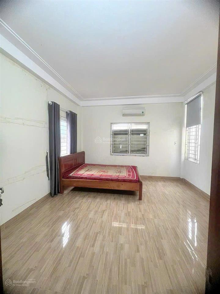 Bán nhà 4t 51m2 sổ ngay trung tâm mỗ lao văn quán, ngõ thông ngay khu dv mỗ lao ô tô đậu sát 7tỷ6