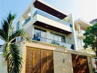 Bán biệt cao cấp có sân vườn hồ bơi đường 31c apak quận 2 (dt12x20m) giá chỉ 55 tỷ