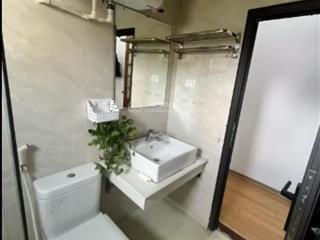 Chính chủ cho thuê nhà nguyên căn tại 518 đội cấn